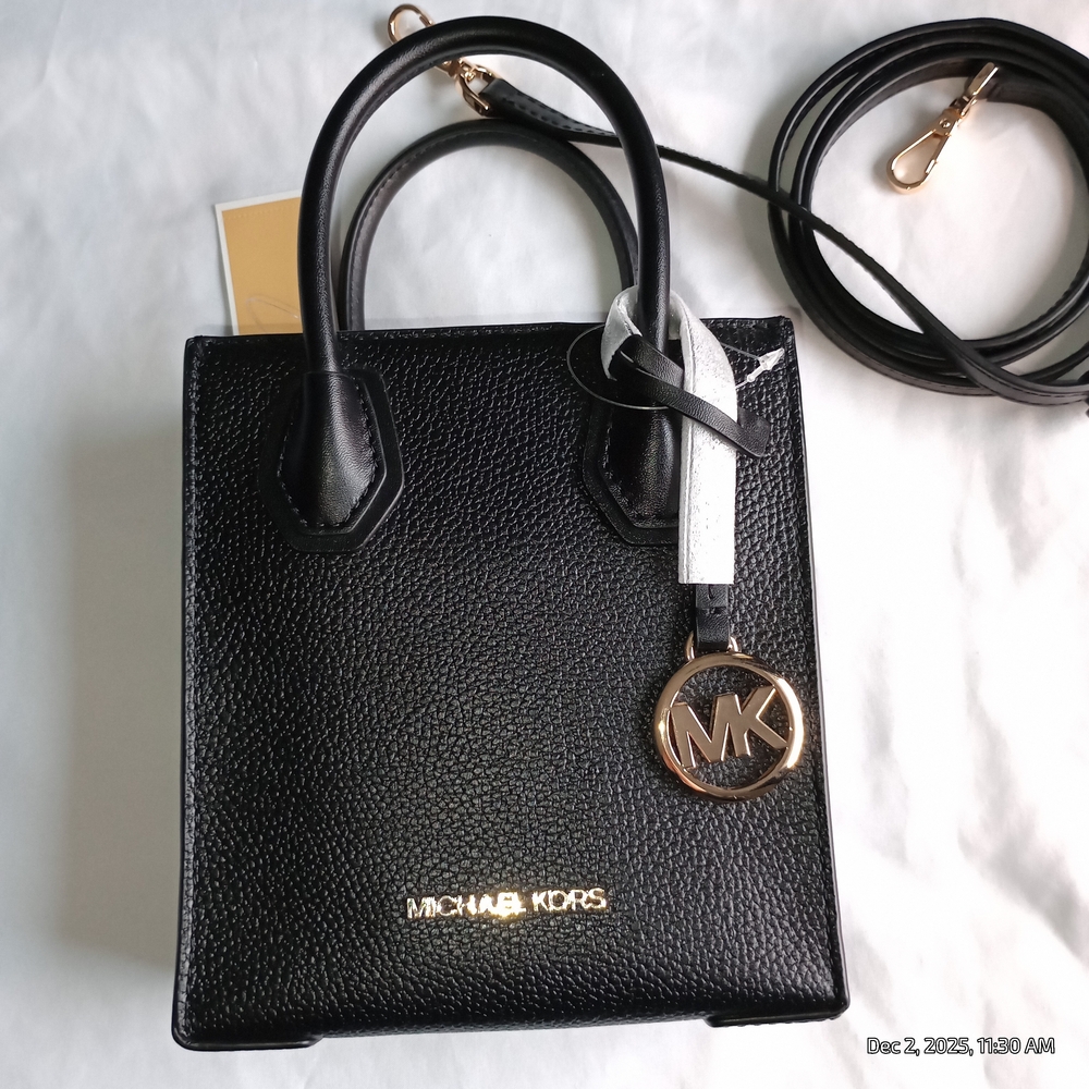 NWT Michael Kors Mini Mercer Pebble Leather Crossbody Bag Black